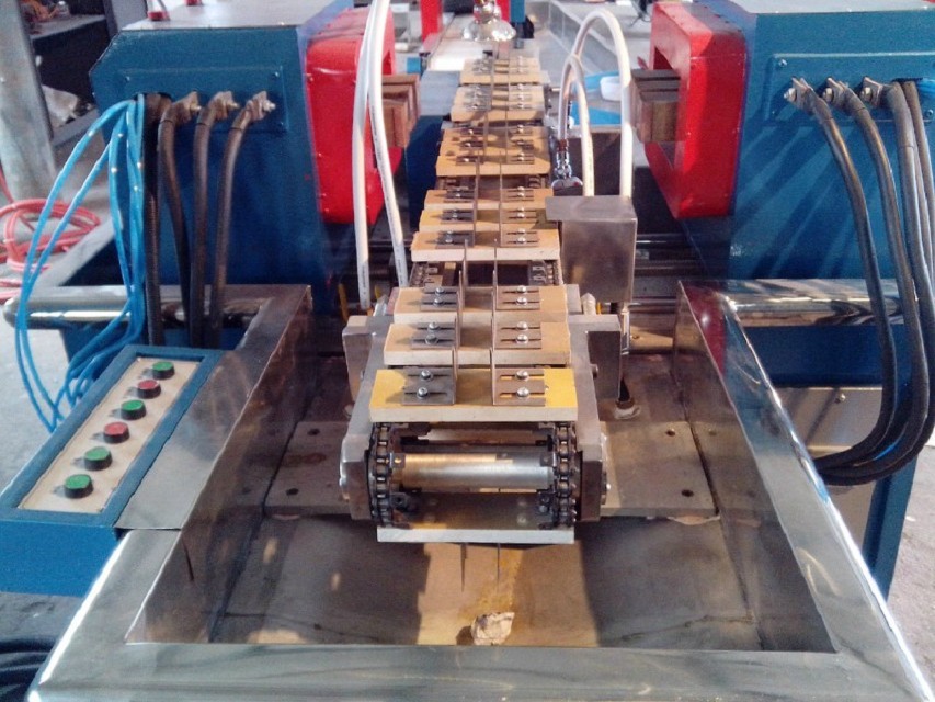 射陽探傷機廠家?guī)懔私獯欧厶絺麢C中焊縫和通電時間的相關(guān)注意 射陽探傷機廠家?guī)懔私獯欧厶絺麢C中焊縫和通電時間的相關(guān)注意